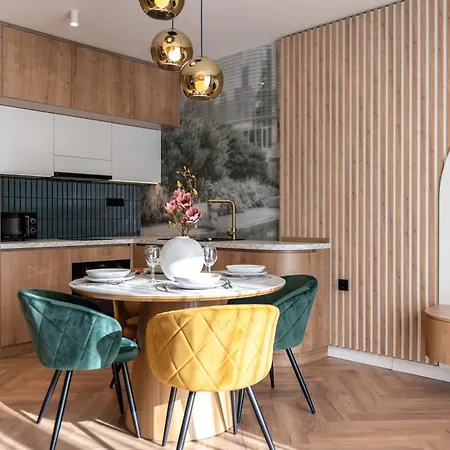 Apartman Leo *